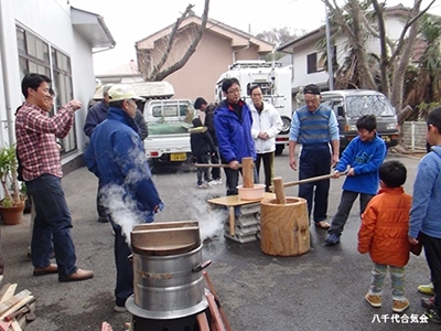 八千代合気会の鏡開き　餅つき