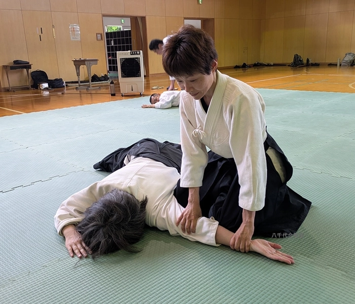 一般部の稽古　合気道は心と体の健康のために効果があります。